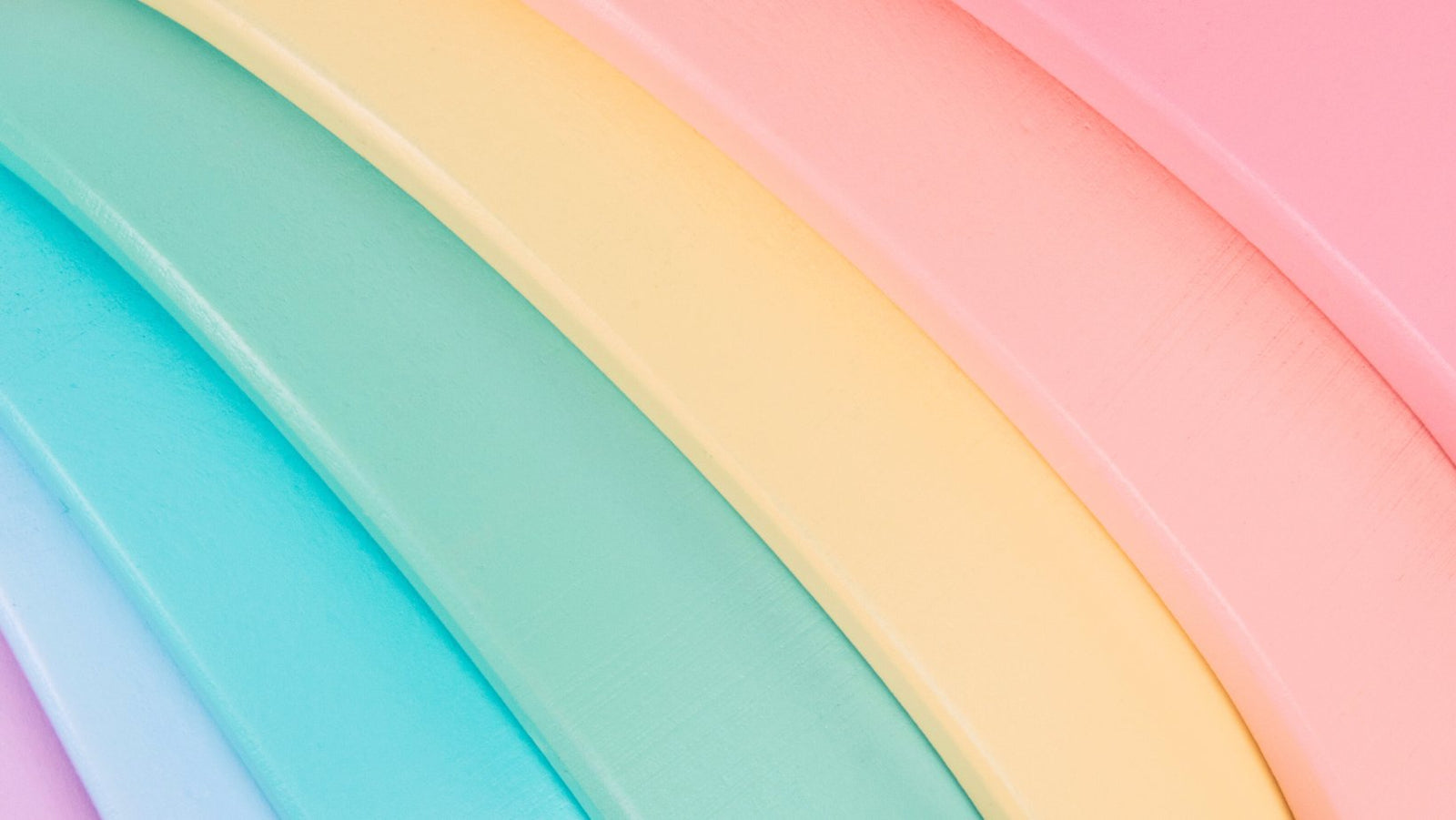 Hainute pentru copii din materiale organice